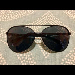 Quay Vivienne Sunglasses